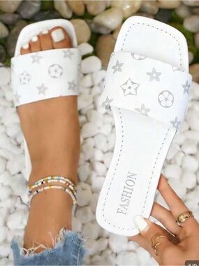 White Slide Sandals with Silver Star Motif